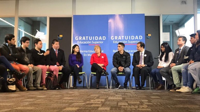 Presidenta Bachelet agradeció a diputados por aprobar reforma a educación superior