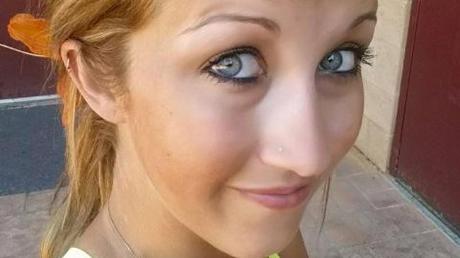 Profesora invitó a un escolar a beber y después tuvo sexo con él: Arriesga cárcel