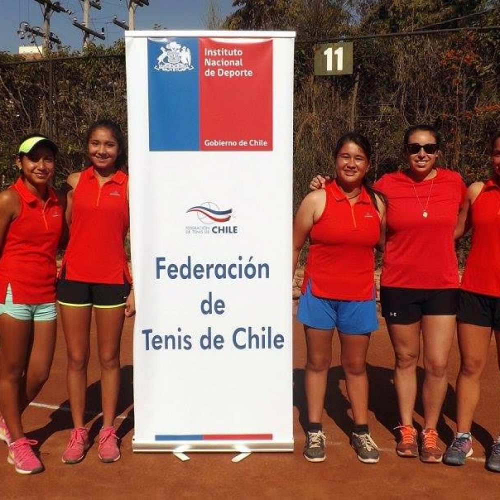 Chile celebró en damas en el Sudamericano sub 16 de tenis