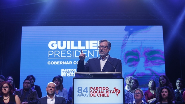 Guillier: Tengo total disposición para proyectar nuestra coalición de centroizquierda