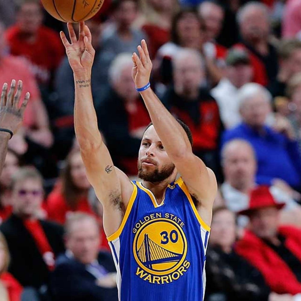 Stephen Curry dejó a los Warriors a un triunfo de superar la serie ante Portland Trail Blazers