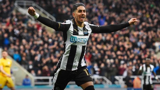 Newcastle firmó su retorno a la Premier League tras golear a Preston