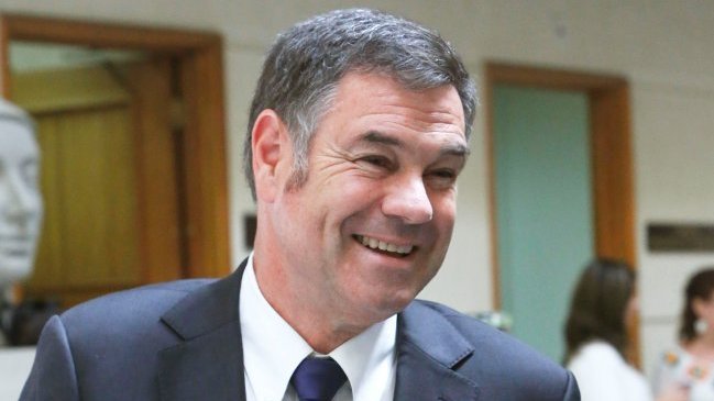 Las críticas de Chile Vamos a polémica encuesta de Ossandón en redes sociales