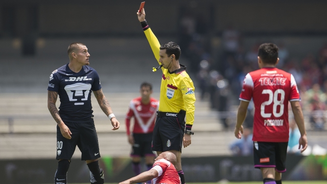 Nicolás Castillo fue suspendido solo por un partido tras su expulsión