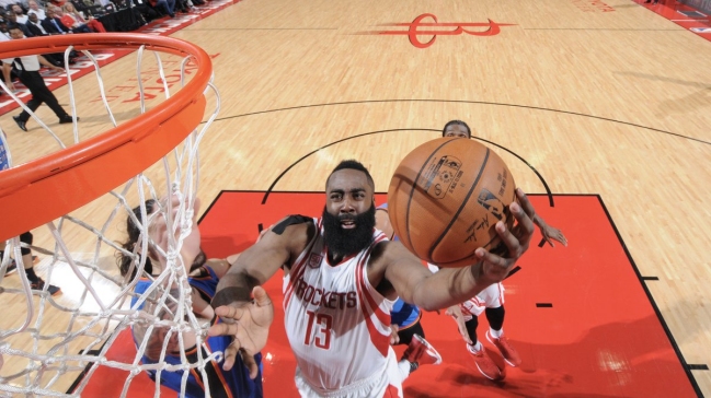 James Harden lideró la clasificación de los Rockets en el Oeste