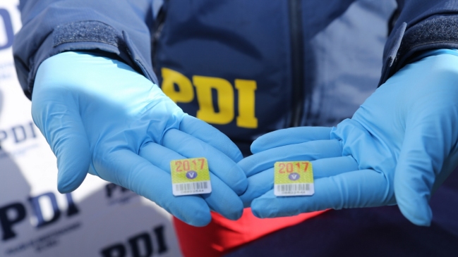 PDI detuvo a estudiante vendía sellos de validación de la TNE falsificados en Talca
