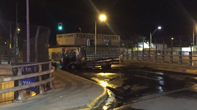 Robo frustrado a cajero automático en La Florida: Asaltantes levantaron barricadas