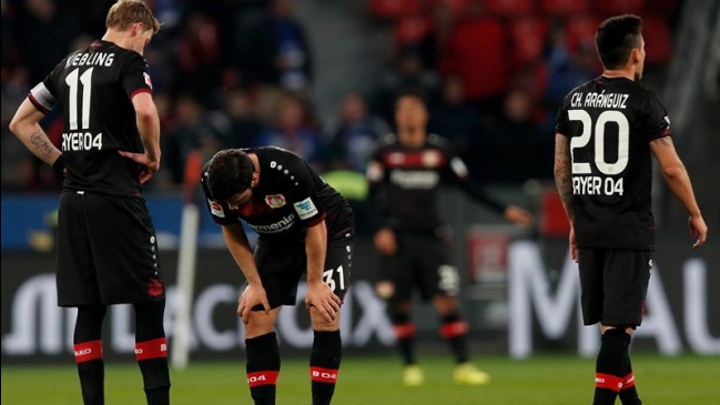 Bayer Leverkusen de Charles Aránguiz sufrió dura goleada ante Schalke 04