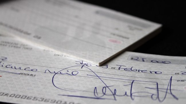 Prisión preventiva para funcionaria judicial acusada de millonario fraude