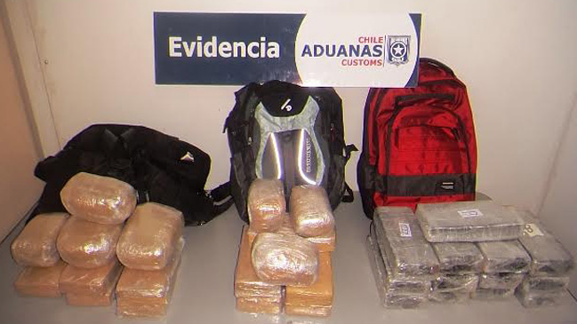 Hallaron 633 millones de pesos en cocaína a bordo de bus interprovincial en Antofagasta