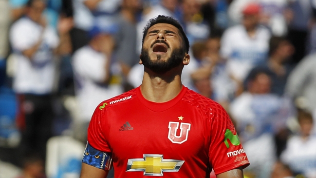 Johnny Herrera se someterá a exámenes para saber si puede jugar ante Cobresal