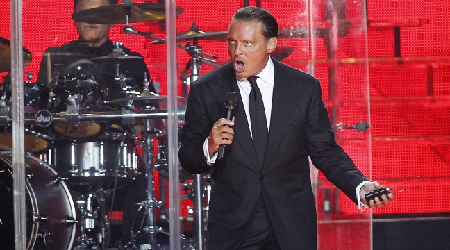 Luis Miguel fue dejado en libertad tras pagar millonaria fianza