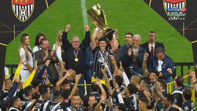 Corinthians igualó ante Ponte Preta y se coronó campeón del Campeonato Paulista