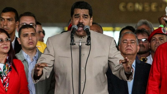 Cadem: El 85% de los chilenos ve en Venezuela a una dictadura