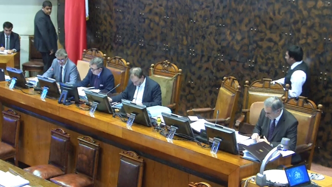 Despenalización del aborto: Comisión de Salud del Senado aprobó las tres causales