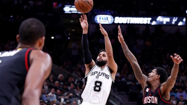 Los Spurs tomaron ventaja ante los Rockets en el Oeste