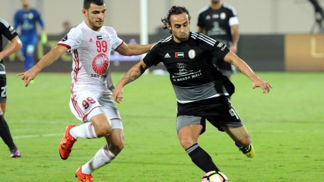 Técnico de New York Cosmos reconoció interés en Jorge Valdivia