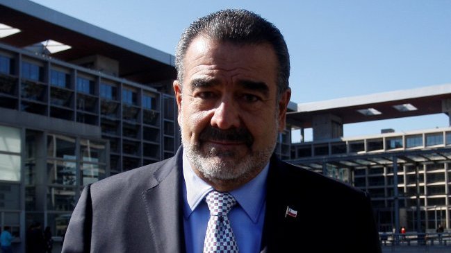 Andrónico Luksic ofreció ayuda a niña que requiere trasplante de médula