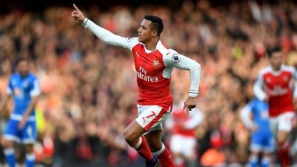 Alexis Sánchez anotó un golazo frente a Southampton en la liga inglesa