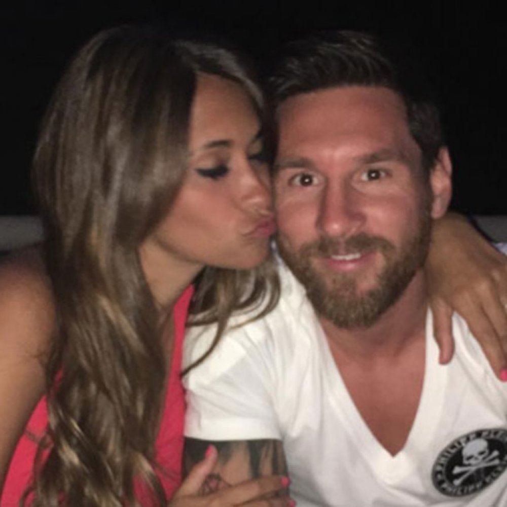 Messi y su novia se casarán a fines de junio en Rosario