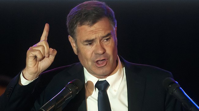 Ossandón dice que la derecha prepara 