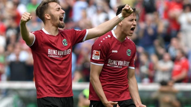 Hannover de Miiko Albornoz ganó y quedó a un punto de asegurar el ascenso en Alemania