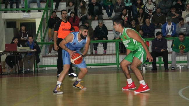 Liga Saesa: Deportes Castro venció a ABA Ancud y desequilibró la historia del clásico chilote