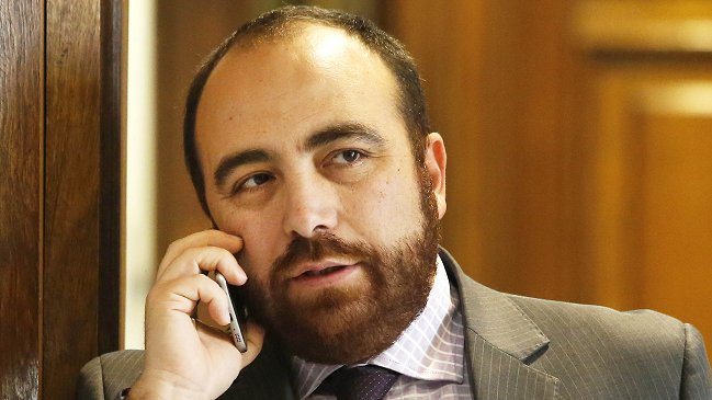 Chahín amenaza con quitar apoyo a reformas si se cae la elección de intendentes