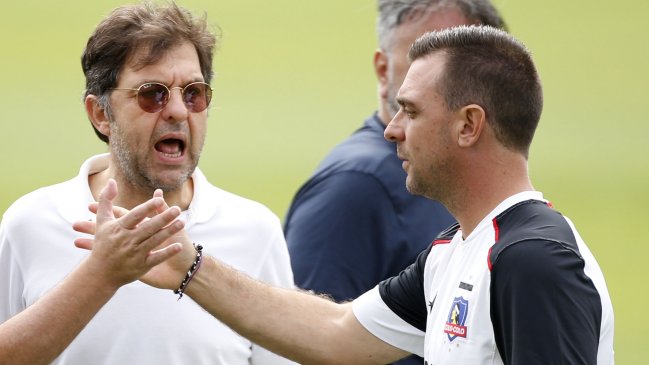 Hinchas rayaron el Estadio Monumental pidiendo la salida de Pablo Guede y Aníbal Mosa