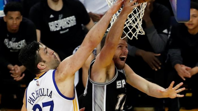 San Antonio Spurs también pierde a David Lee por lesión