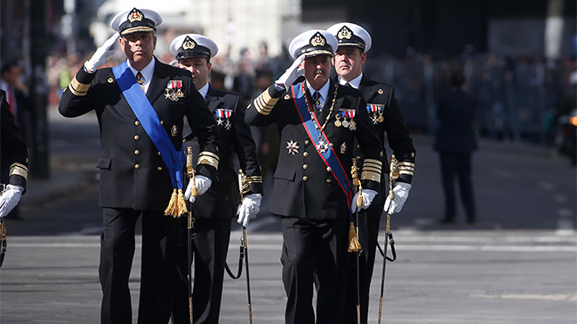 Jefe de la Armada emplaza a una 