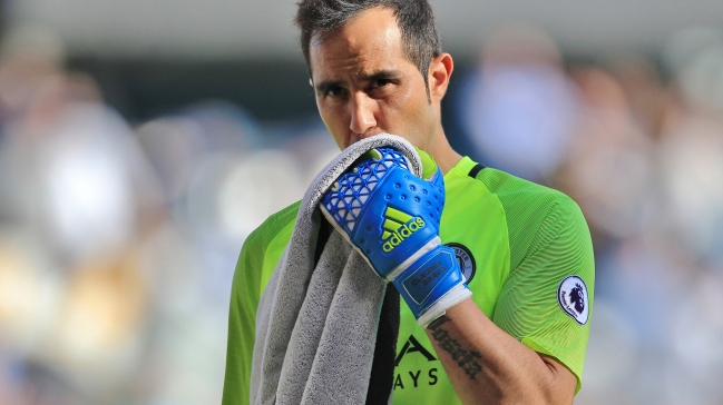 Claudio Bravo fue incluido en el 