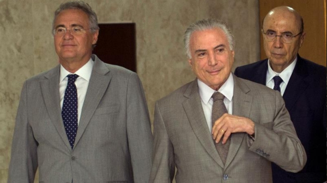 Jefe del partido de Temer en el Senado sugirió la renuncia del mandatario