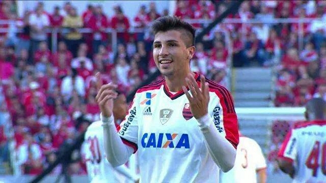 Volante argentino Lucas Mugni es el primer refuerzo de Everton