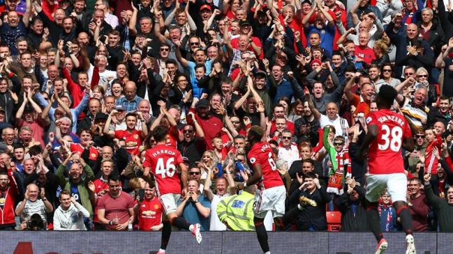 Ajax y Manchester United se disputan la Europa League con la opción de volver a la gloria