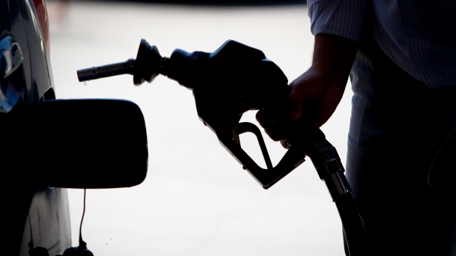 Precios de los combustibles subirán este jueves