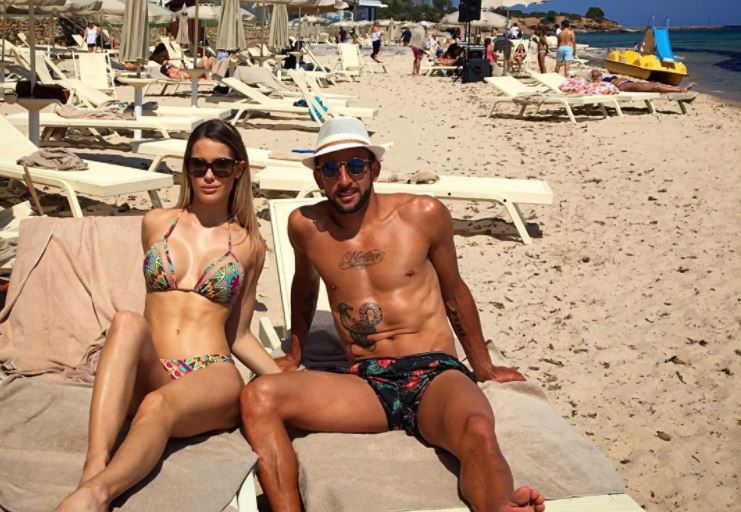 El curioso detalle en el teléfono de Gala que muestra su amor por Isla