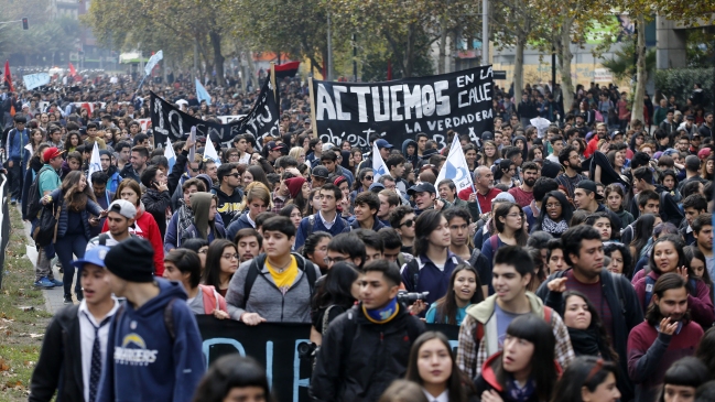 Confech dio ultimátum a Michelle Bachelet para que aborde demandas en educación