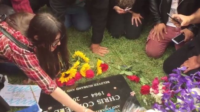 Estrellas de la música y el cine despidieron a Chris Cornell