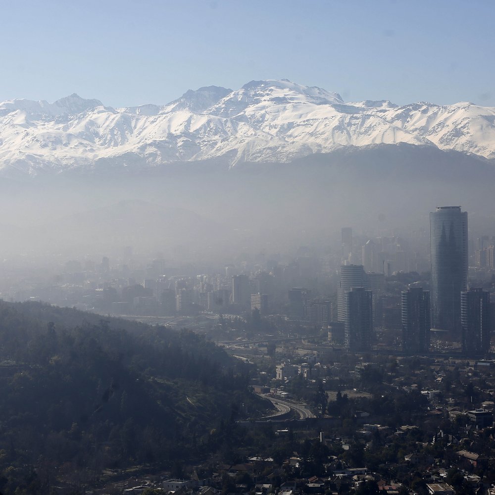 Intendencia decretó alerta ambiental para este domingo en Santiago