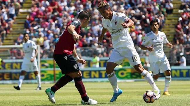 Matías Fernández jugó en agónica derrota de AC Milan ante Cagliari en la Serie A italiana