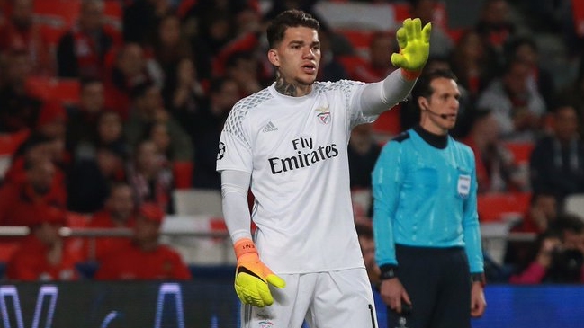 Benfica acordó la venta de portero Ederson a Manchester City