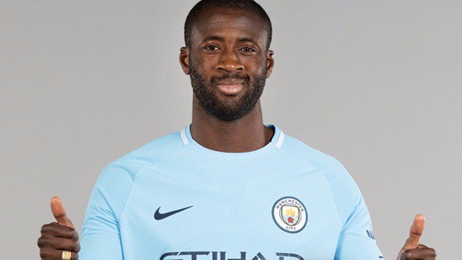 Yaya Touré renovó su contrato con Manchester City hasta junio de 2018