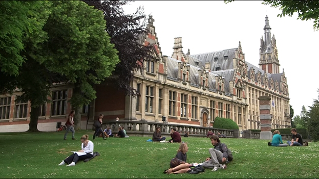 Universidad belga sugirió a estudiantes llevar 