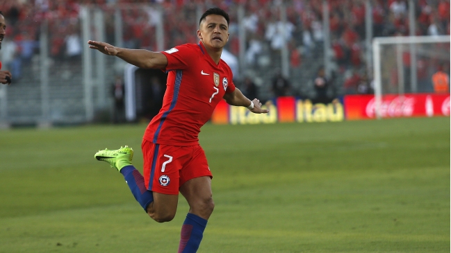 Alexis Sánchez llegó a Santiago este viernes