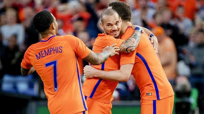 Holanda vapuleó a Costa de Marfil en un amistoso jugado en Rotterdam