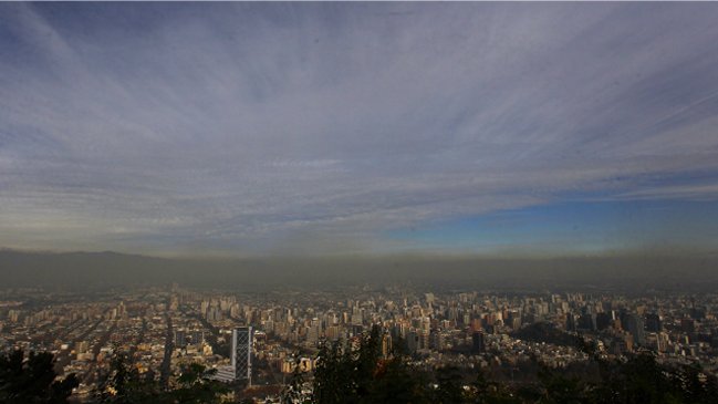 Intendencia Metropolitana decretó alerta ambiental para este martes en Santiago
