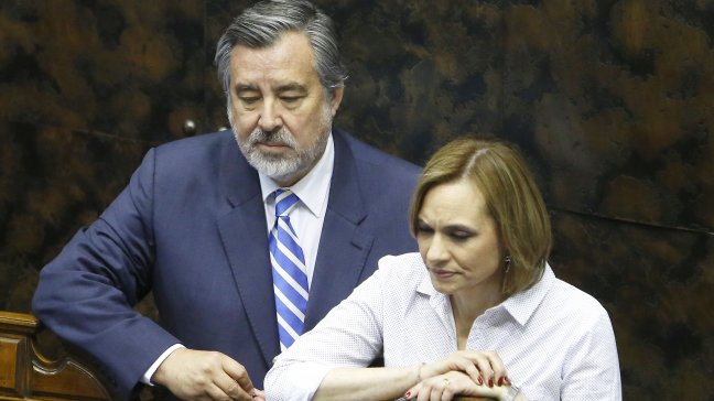 Secretario general PS criticó a DC por debates: ¿Por qué no se inscribieron en primarias?