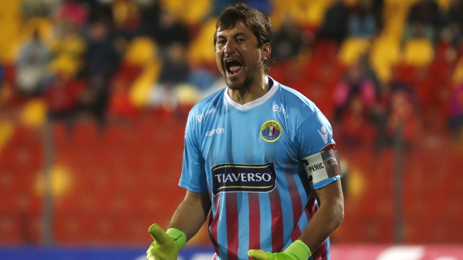 Nicolás Peric y Agustín Orión están cerca de convertirse en porteros de Colo Colo