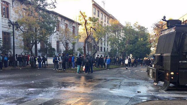 Desconocen quién fue el joven herido al manipular molotov en el Liceo de Aplicación